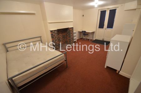 8 Bedroom Mid Terraced House for rent in Hanover Square - Photo 5