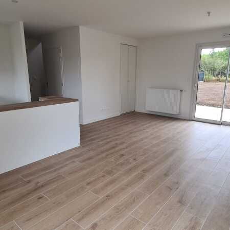 Location Maison 115 m² - Photo 1