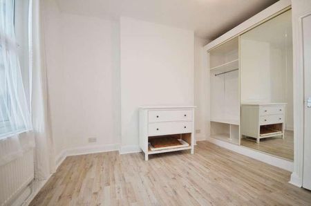 Norwood Road, Tulse Hill, London, SE27 - Photo 2