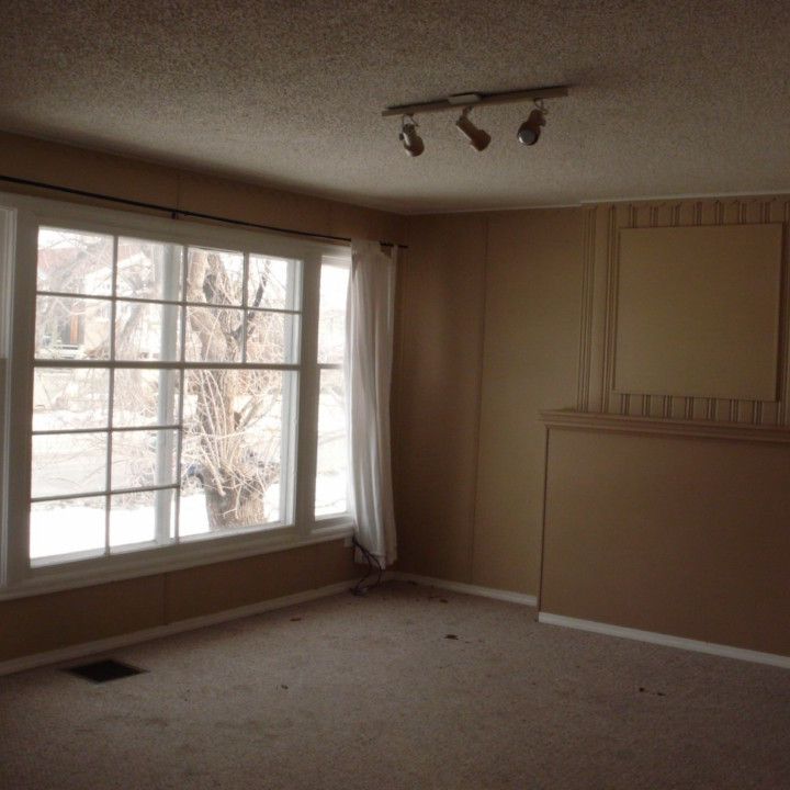 Very Nice 2 Bedroom one level duplex in Capitol Hills !! - Photo 1