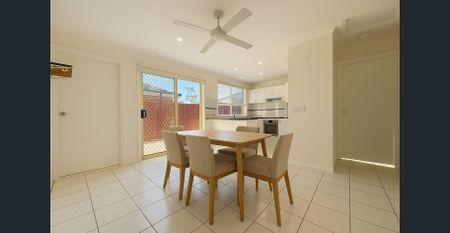 Comfortable Living in a Convenient Location - Photo 5