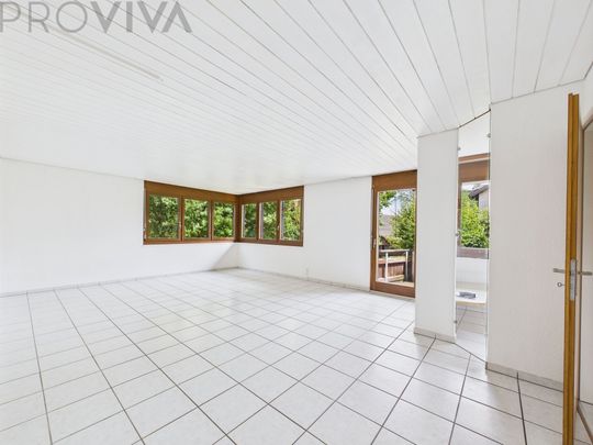 Bright, friendly and generous - Photo 1