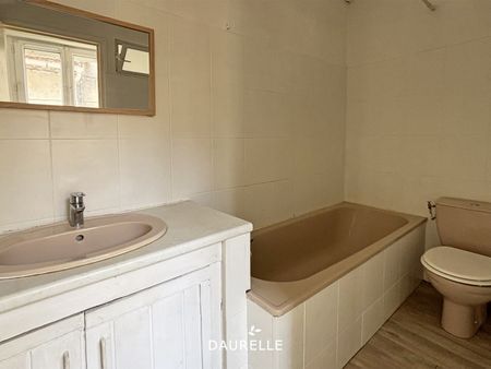 Location Maison 3 pièces 62m² NOVES 13550 - Photo 2