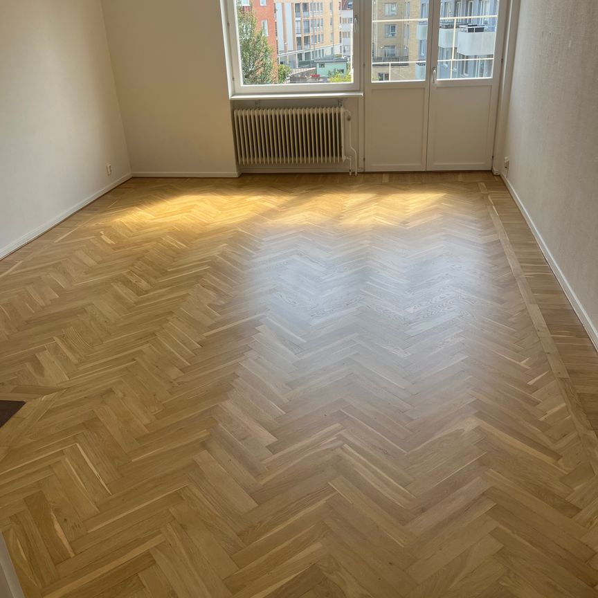 Hjälmshultsgatan 14 B - Photo 1