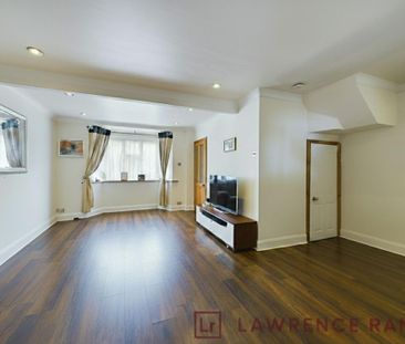 3 bedroom end of terrace house to rent - Photo 1
