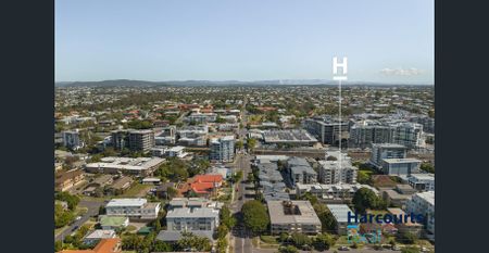 Pretty. Comfy and Already Homey! - Photo 4