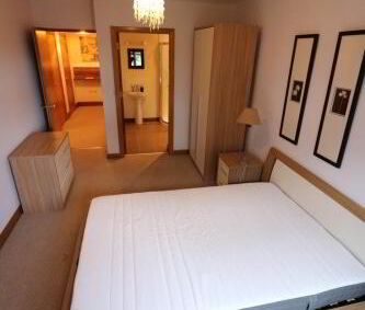 Apt 2 230 Malone Road, Belfast, BT9 5LQ - Photo 4