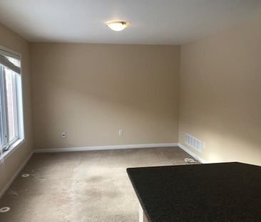 For Lease - 5 Mccandless Crt Court, Milton, Ontario - Photo 2