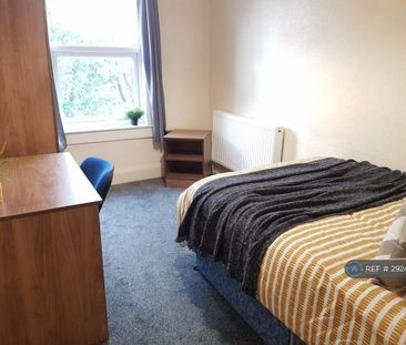 4 bedroom terraced house to rent - Photo 4