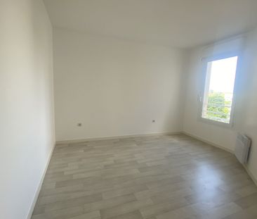 Location Appartement 3 pièces 68m² - Photo 6