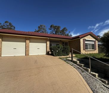 Spacious and Welcoming Family Home - Photo 1
