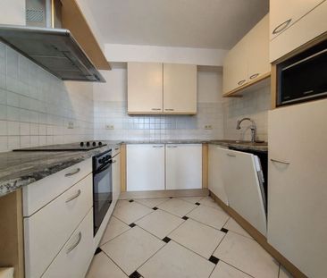 Appartement te huur in Tournai voor € 700 met 1 slaapkamer - Foto 2