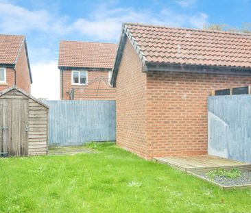 3 bedroom terraced house to rent - Photo 6