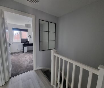 Kingfisher Drive, Lydney - Photo 1