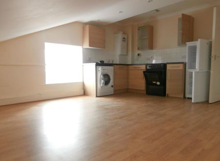 2 bedroom apartment to rent - Photo 2