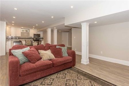 For Lease - 43 Crew Crescent, Vaughan, Ontario - Photo 3