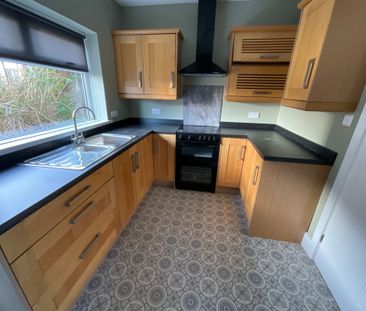 2 Dhu Varren Crescent, Belfast , BT13 3FL - Photo 4