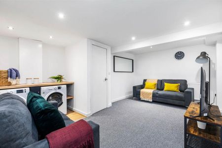 5 bedroom house to rent - Photo 2