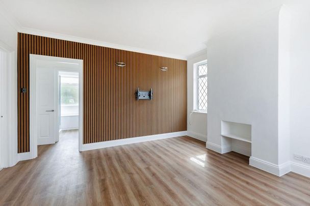 3 bedroom bungalow to rent - Photo 1