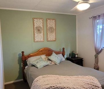 4 Bedroom Renovated and Furnished Home! - Photo 6