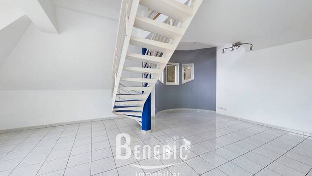 CREUTZWALD: Duplex 4 pièces à louer avec terrasse - Photo 1