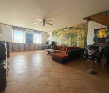 Location Maison 4 pièces 157m² - Photo 2