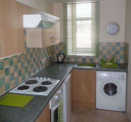 2 bedroom apartment to rent - Photo 2