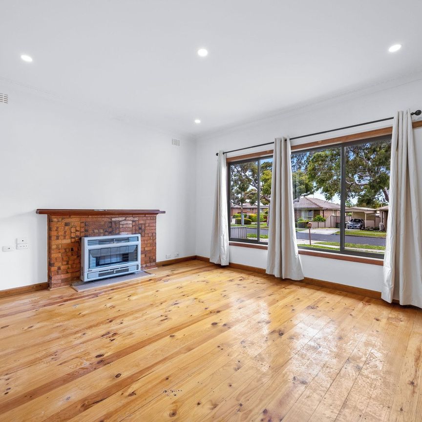 Perfectly Positioned To Public Transport & Stockland Wendouree - Photo 1