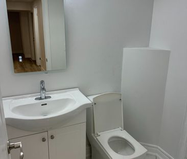 For Lease - 12 Ball Crescent Unit# BASEMENT, Whitby, Ontario - Photo 4