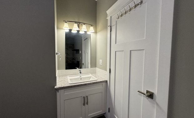 641 Lambert Ave Nanaimo – Canada House - Photo 1