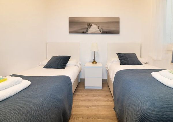 Carrer del Doctor Martí i Julià, L'Hospitalet de Llobregat, Catalonia 08903