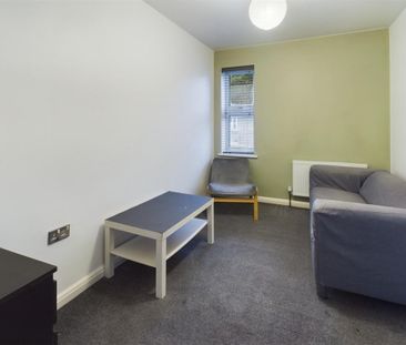 The Highway, Brighton - Photo 1