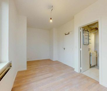 Flat for rent - Photo 1