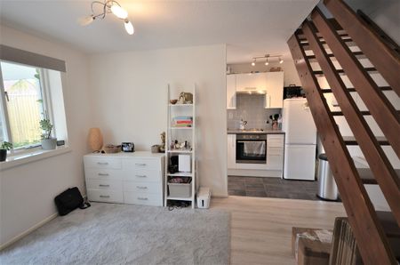 1 bedroom house to rent - Photo 2