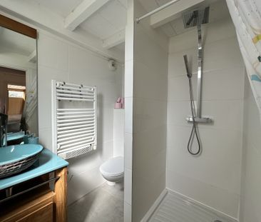 Location Appartement 1 pièce 36m² HYERES 83400 - Photo 3