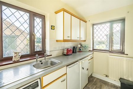 1 bedroom bungalow to rent - Photo 5