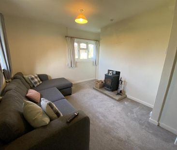 2 bedroom cottage to rent - Photo 1