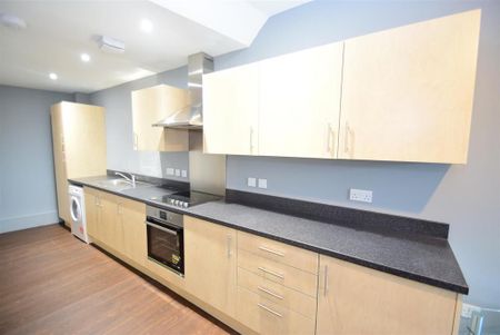 2 bedroom apartment to rent - Photo 4