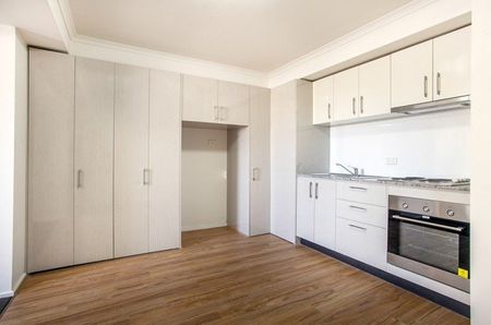 Studio Living In The Heart Of Carlton - Photo 2