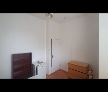 Room in a Shared Flat, Chichele Road, NW2 - Photo 1