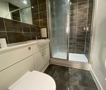 2 bedroom apartment to rent - Photo 6