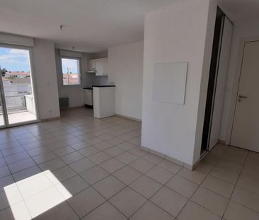 location Appartement T2 DE 43.29m² À REZE - Photo 3