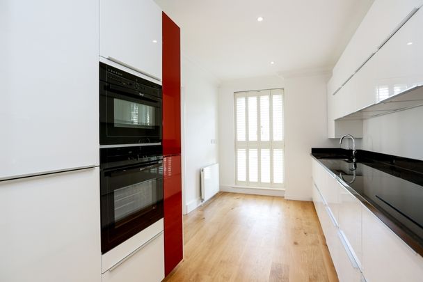 3 bedroom flat to rent - Photo 1