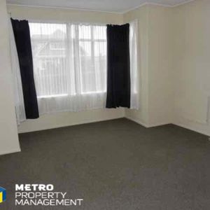 Great Location Flat - Photo 2