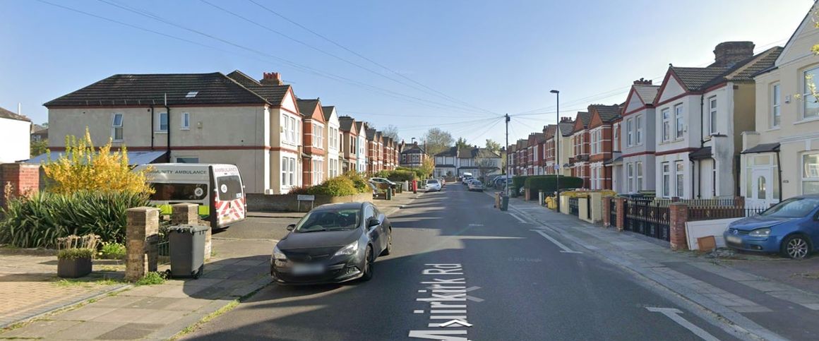 Studio Flat, Catford Lewisham, SE6 - Photo 1