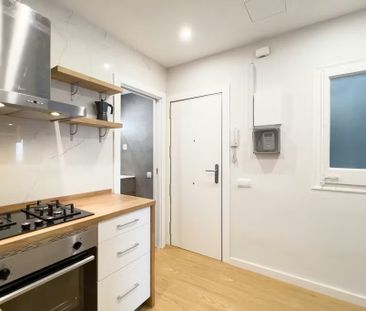 Carrer d'Escòcia, Barcelona, Catalonia 08016 - Photo 6