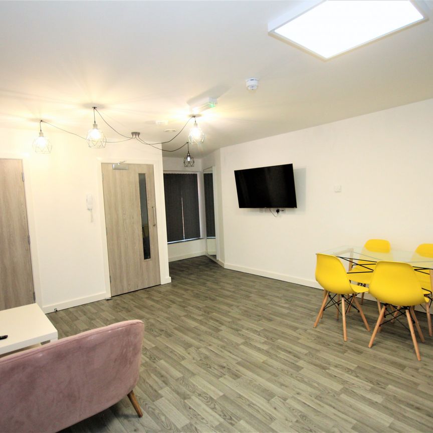 Gordon Street, Preston - Photo 1