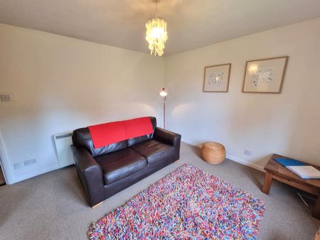 1 bedroom flat to rent - Photo 2