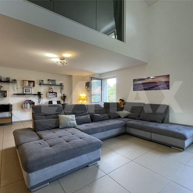 Komfort und Modernität: grosszügige 3½-Zimmer- Duplexwohnung zur Mi... - Foto 1