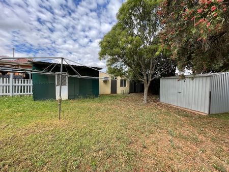 39 Caroline Street, Dubbo NSW 2830 - House For Rent | Domain - Photo 4
